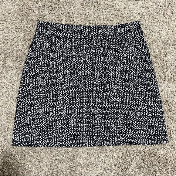Navy & White H&M mini skirt - Picture 4 of 5